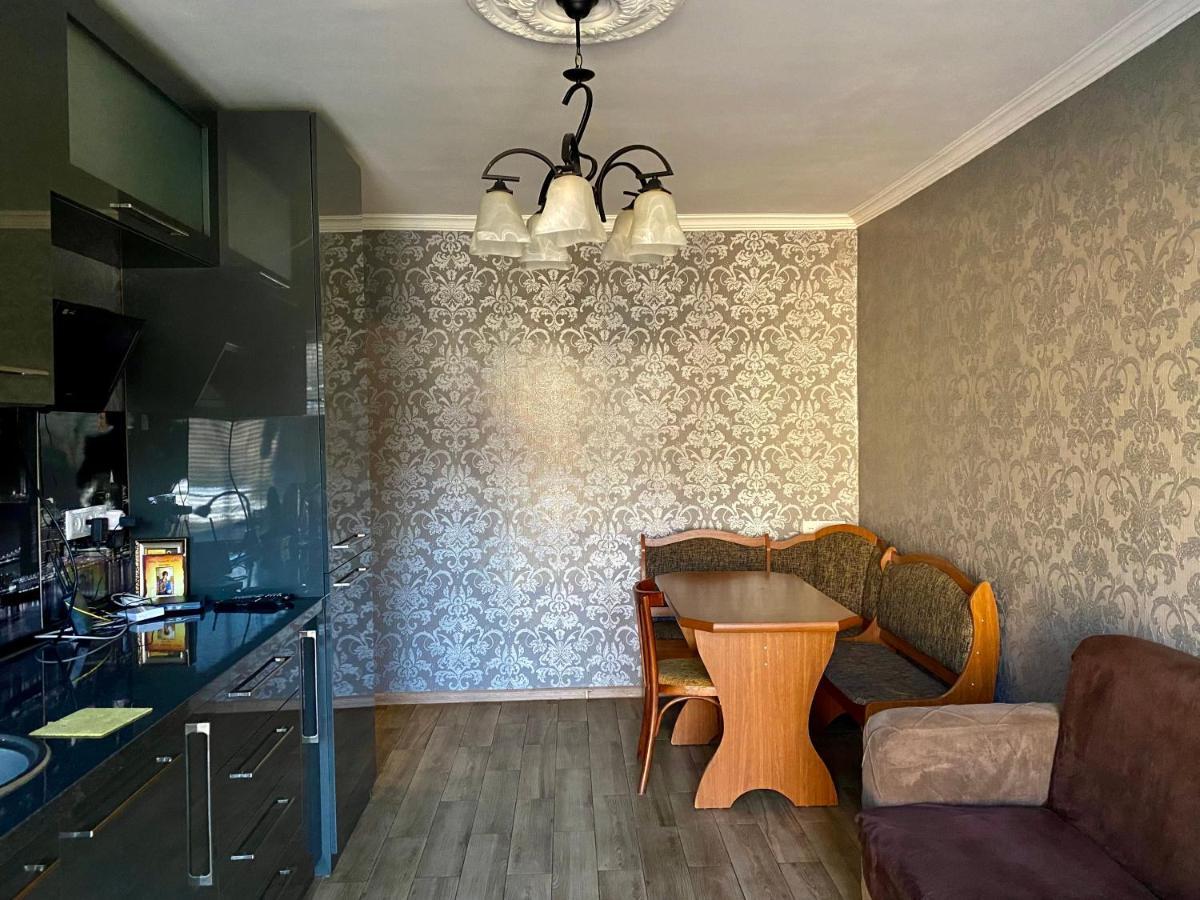 Apartment In Kutaisi Varlamishvili Exterior photo